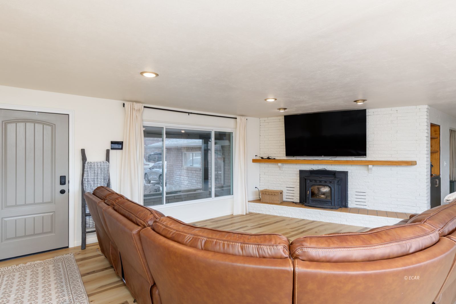 145 Cedar Street Property Photo 8