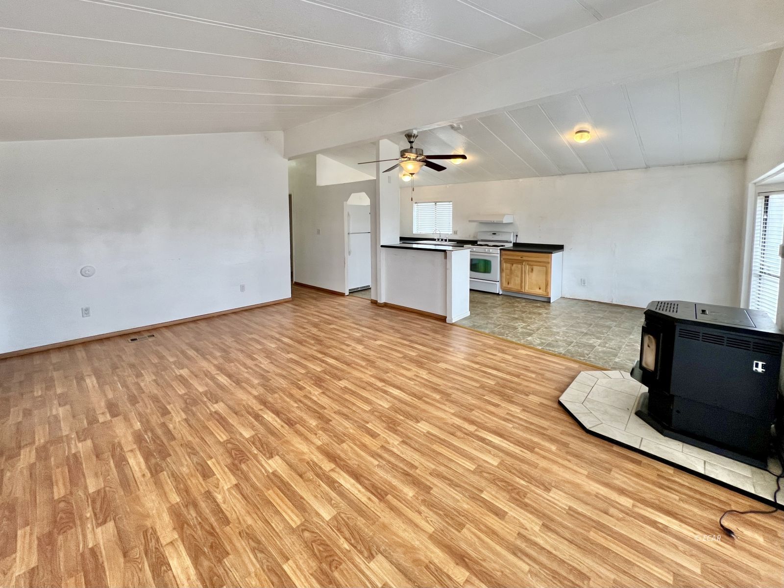 3433 Crow Avenue Property Photo 4