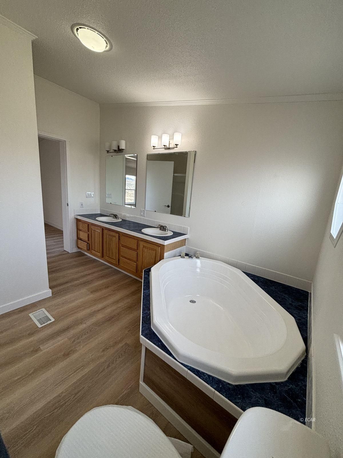 130 Lorenzo Drive Property Photo 10