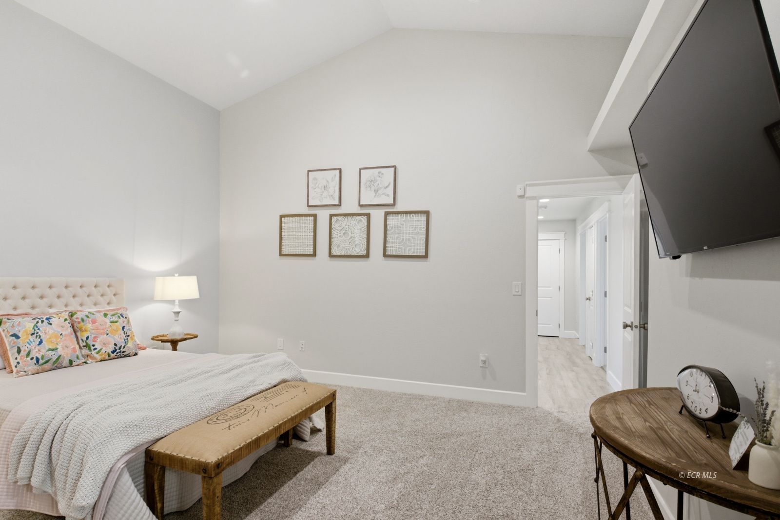 873 Lovelock Street Property Photo 14
