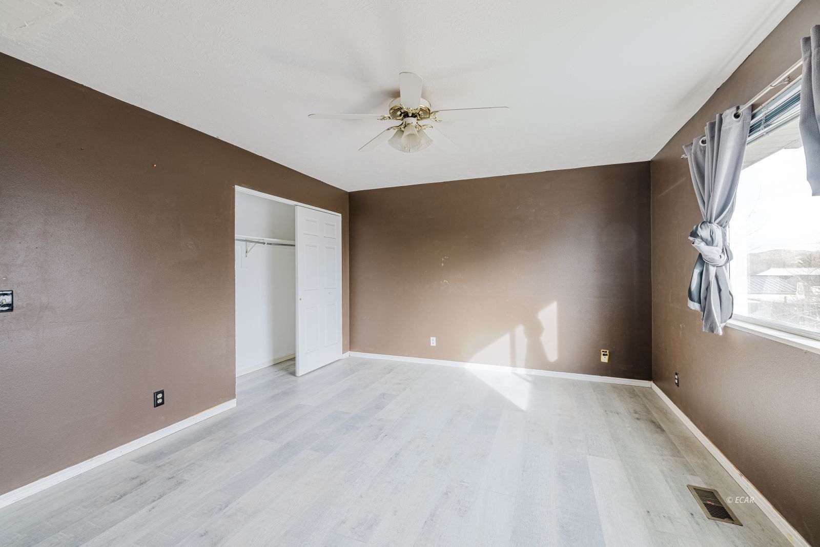 365 Barite Street Property Photo 21