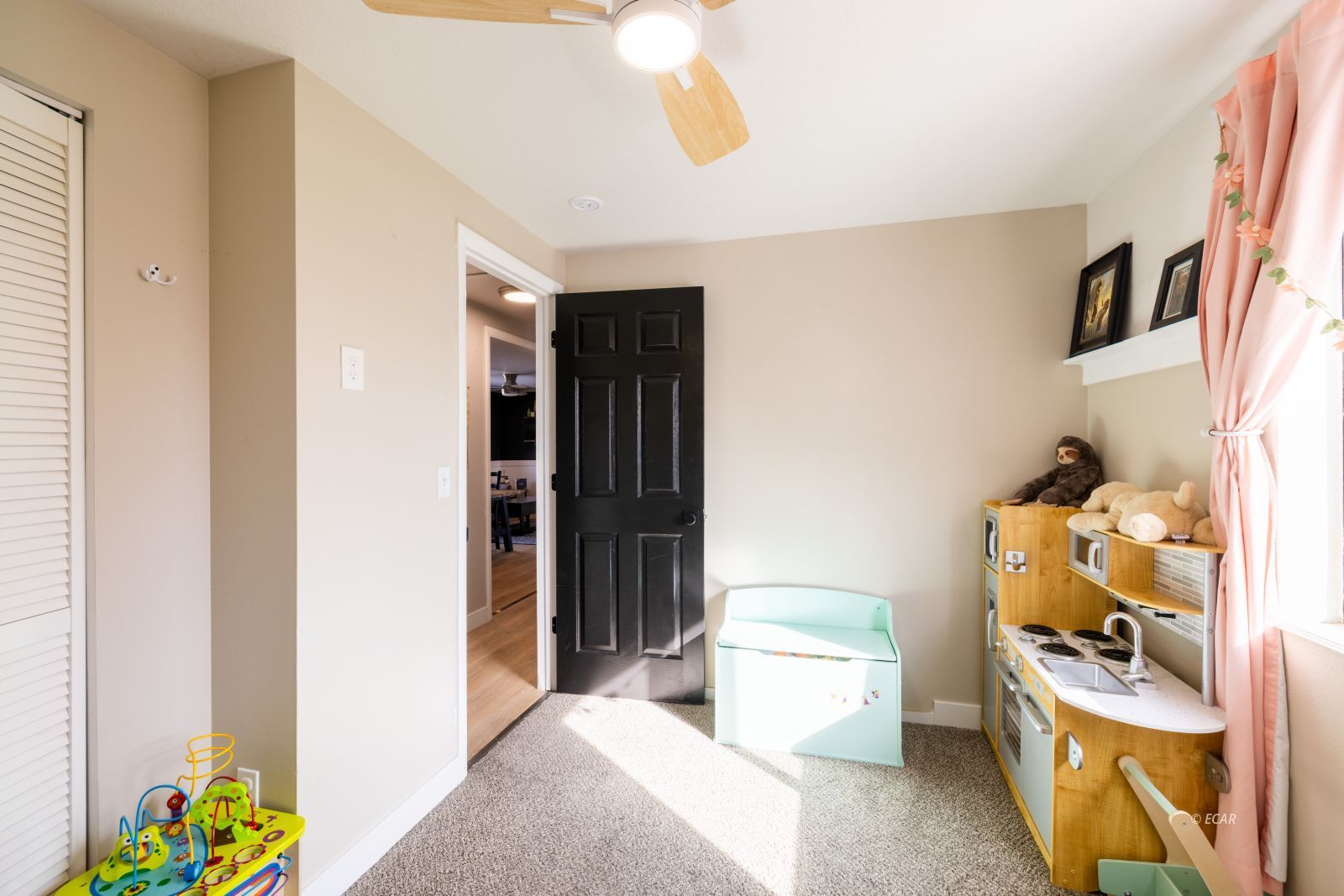 384 Valley Bend Drive Property Photo 26