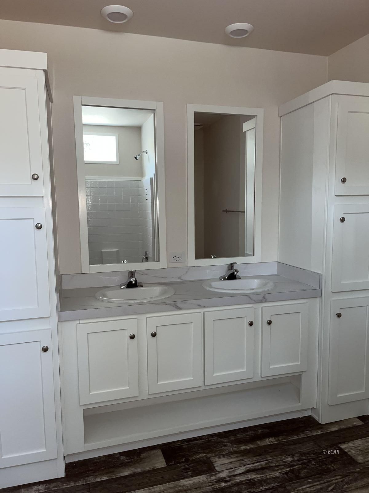 366 Wilson Avenue Property Photo 9