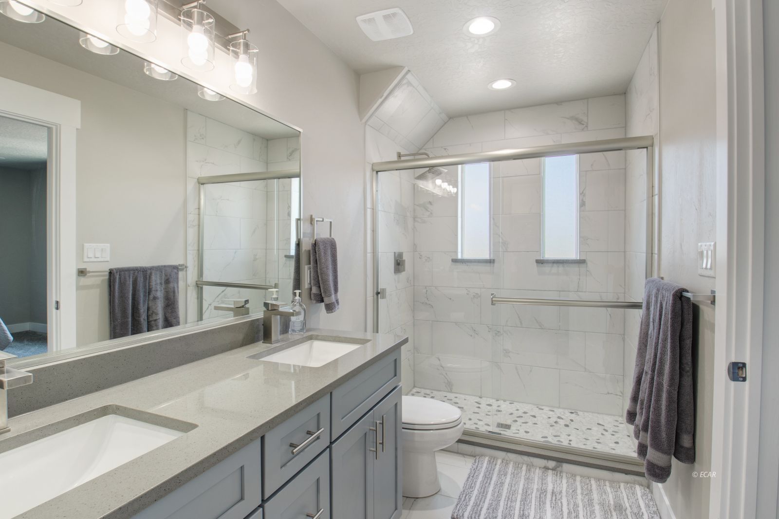 2421 N 5th Street Property Photo 8