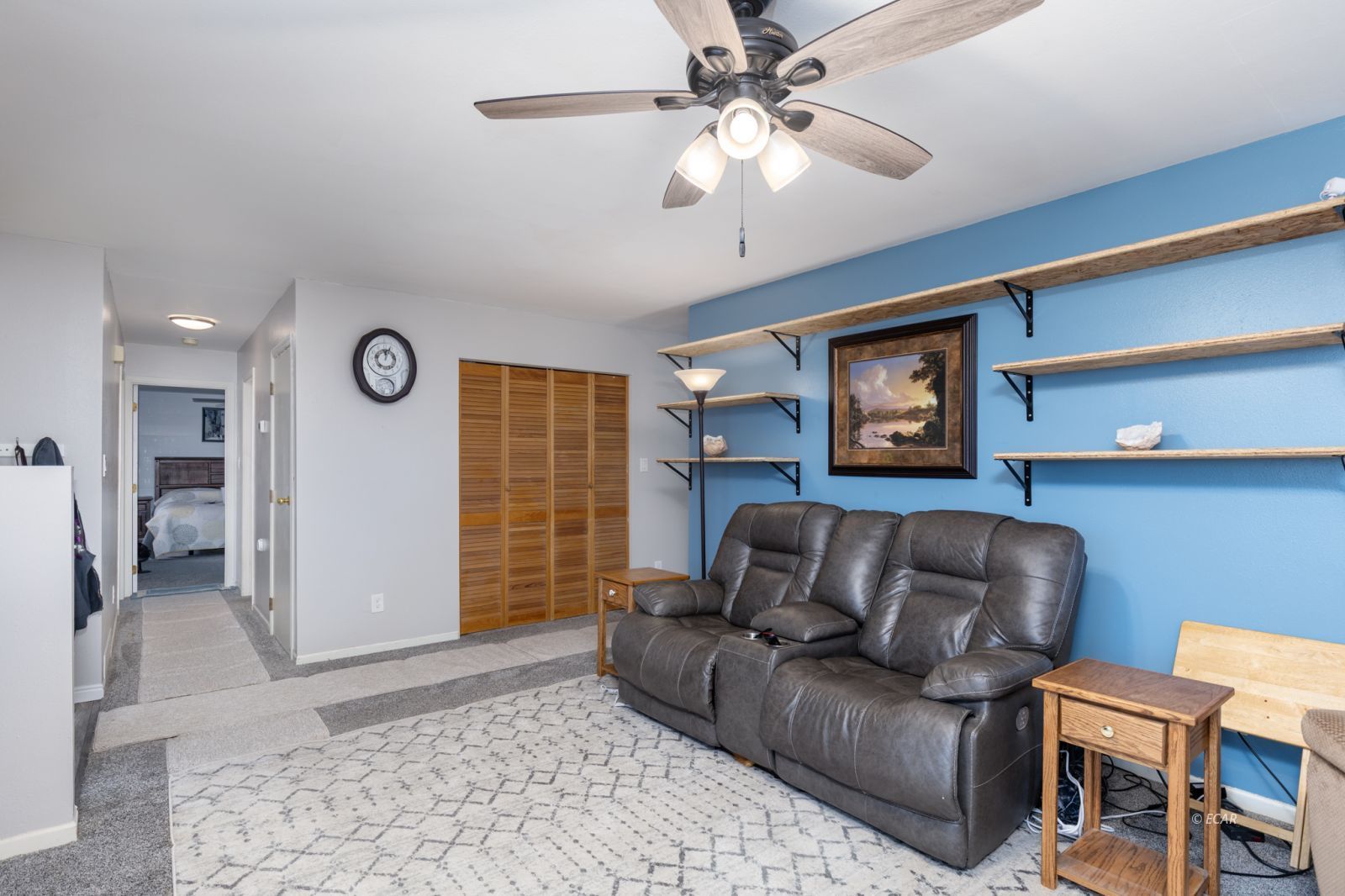 878 Palace Parkway Property Photo 5