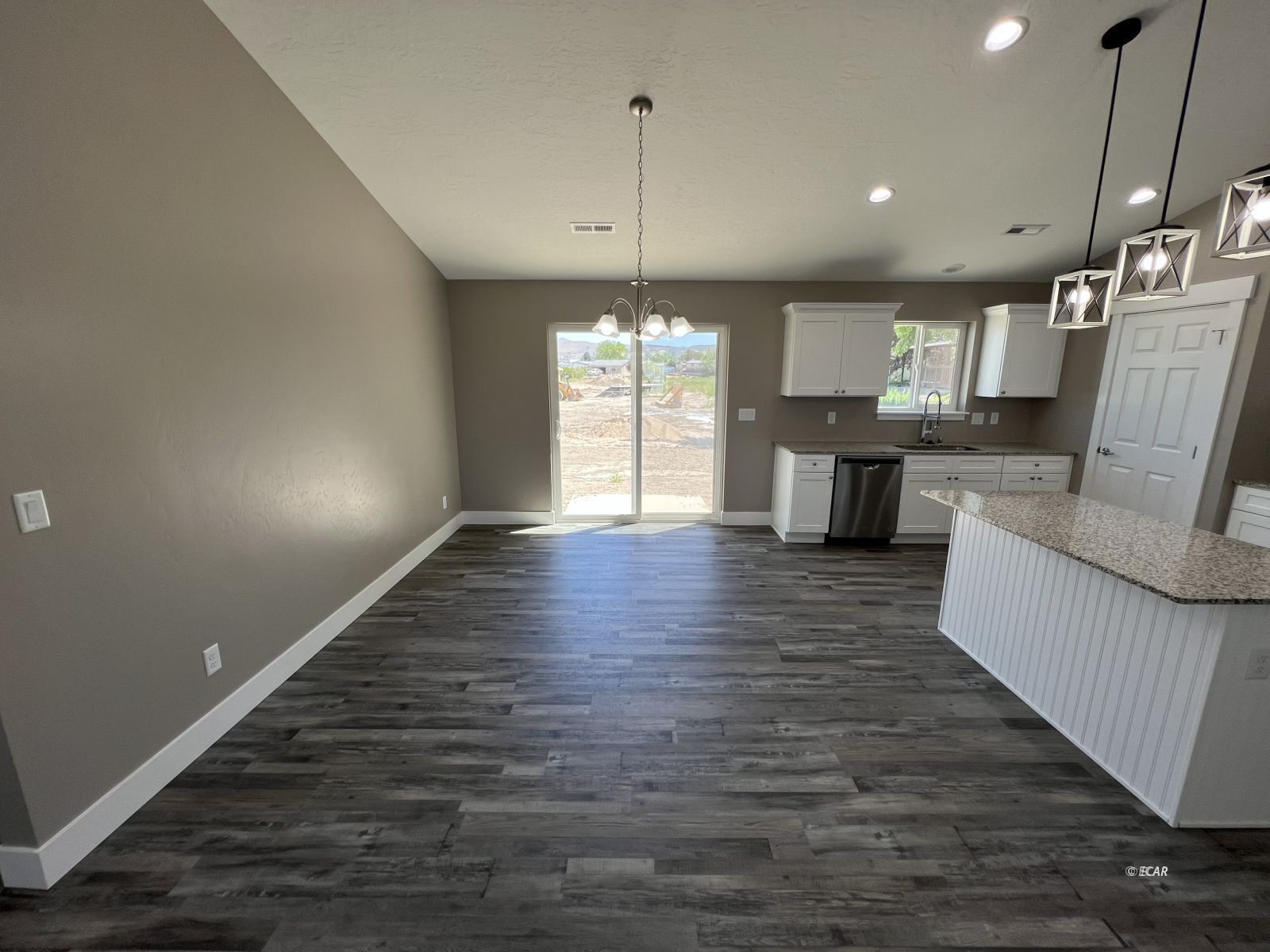 1715 Opal Drive Property Photo 8