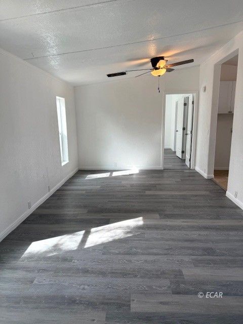 412 Peters Street Property Photo 8