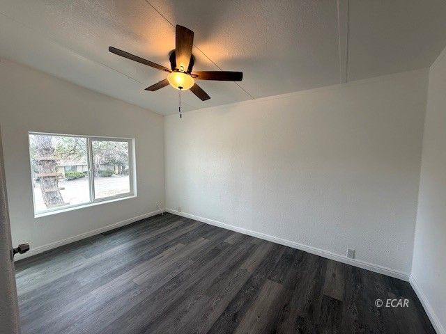 412 Peters Street Property Photo 18