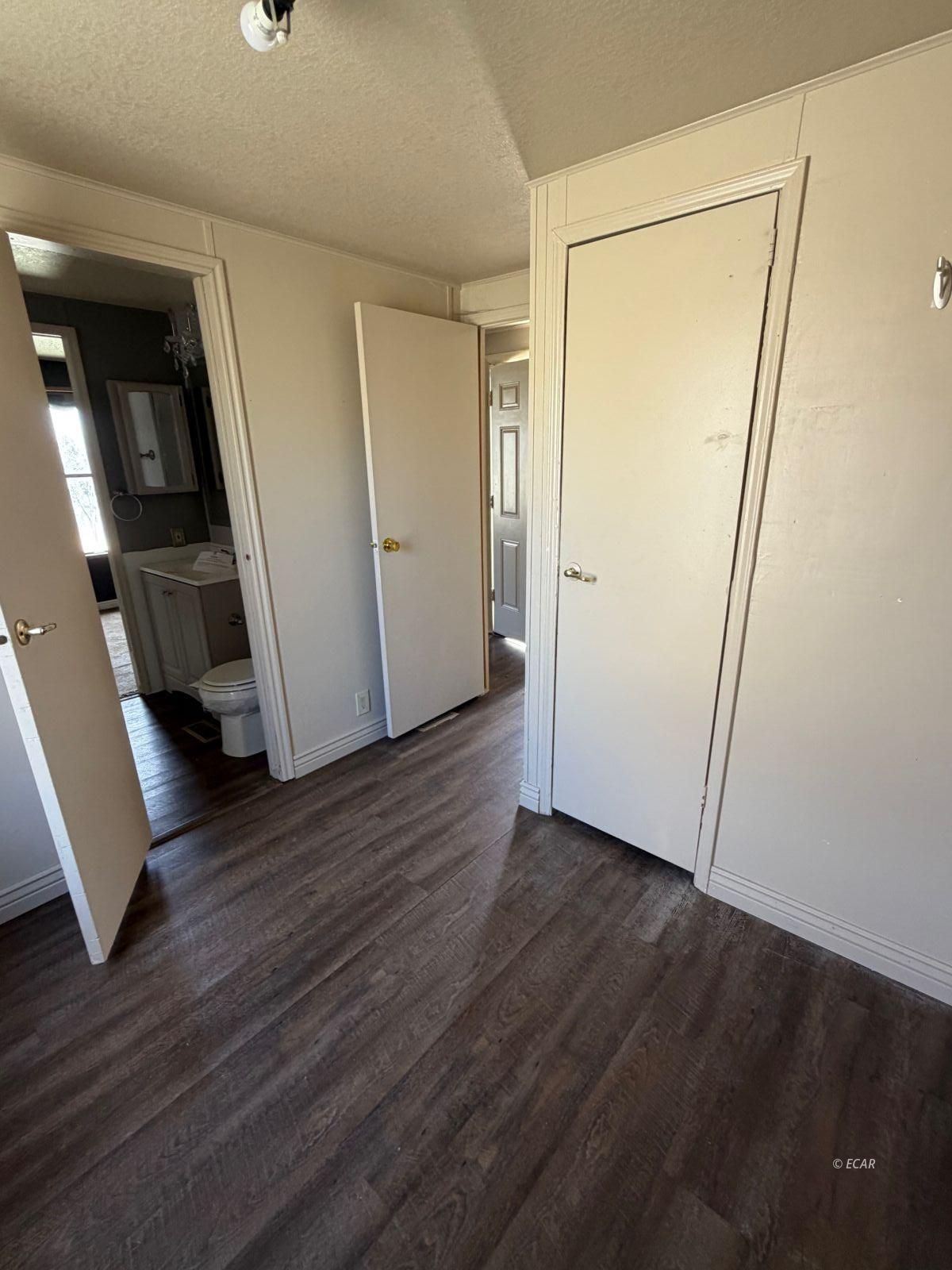 720 Spring Valley Parkway Property Photo 5