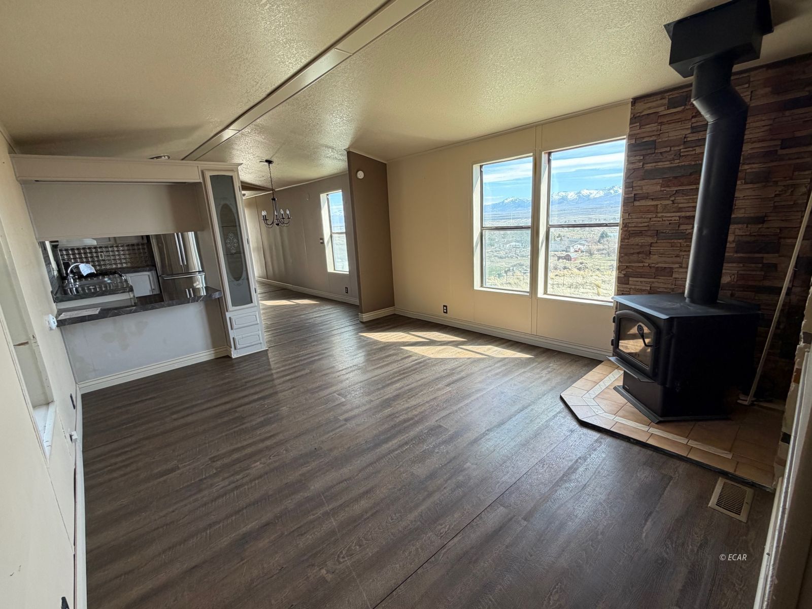 720 Spring Valley Parkway Property Photo 8