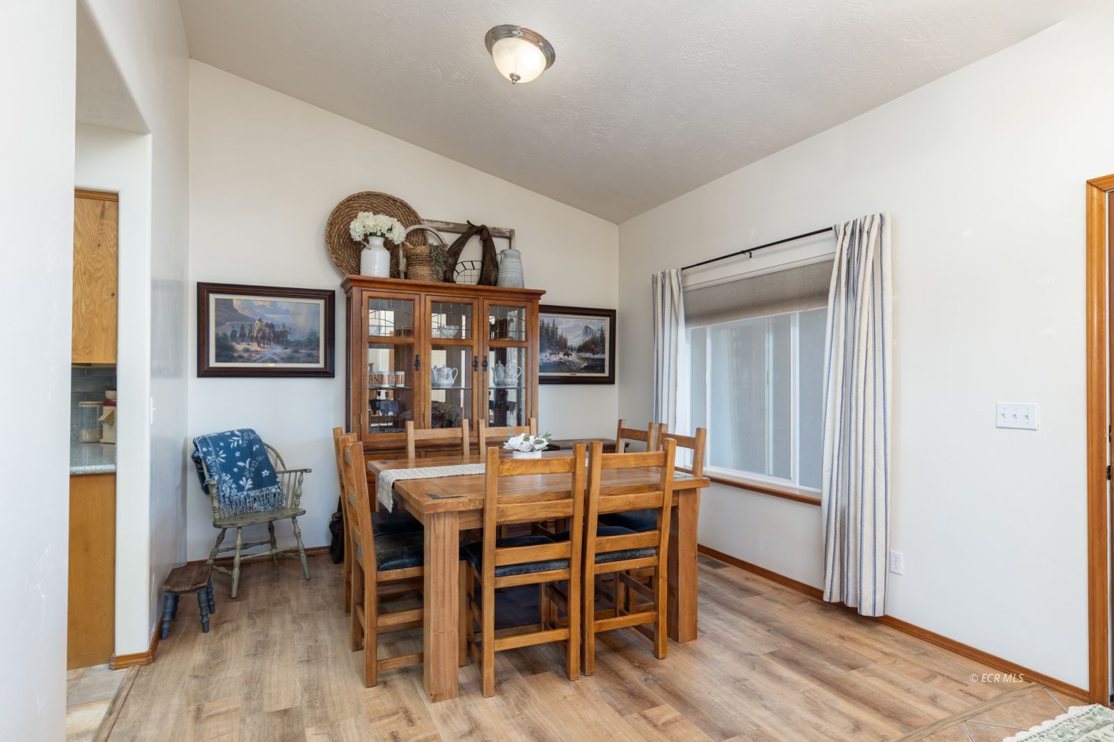535 Balsam Drive Property Photo 8