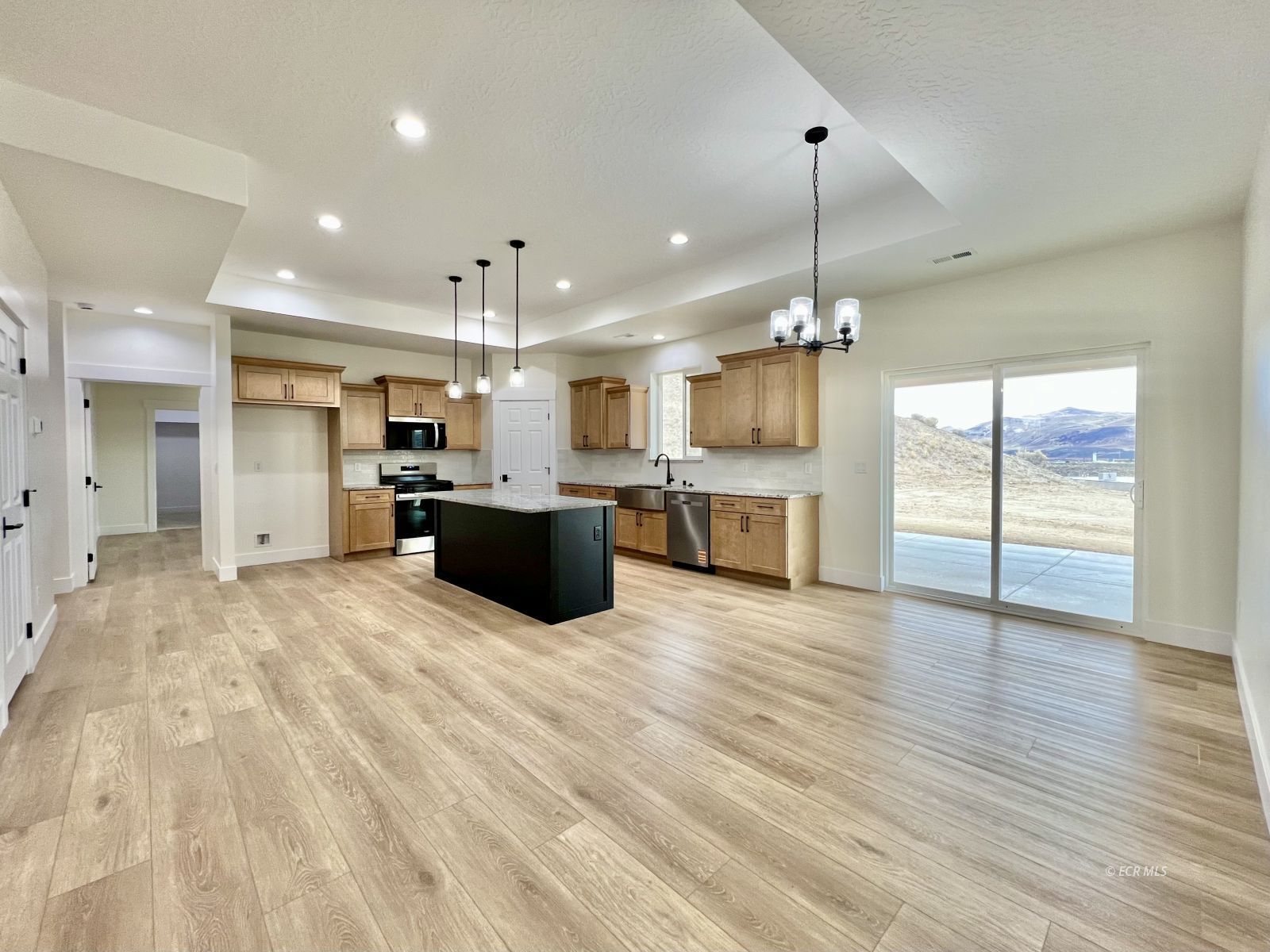 4451 York Boulevard Property Photo 3
