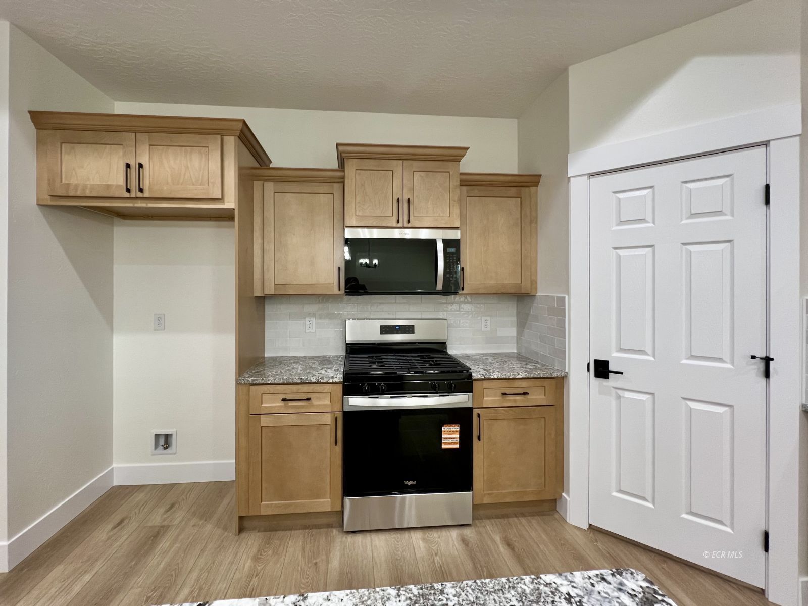 4451 York Boulevard Property Photo 11