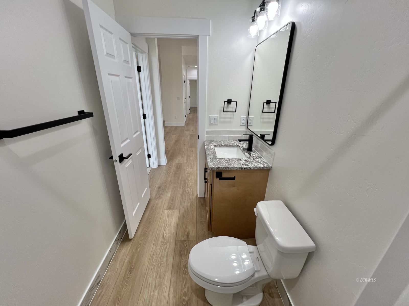 4451 York Boulevard Property Photo 22