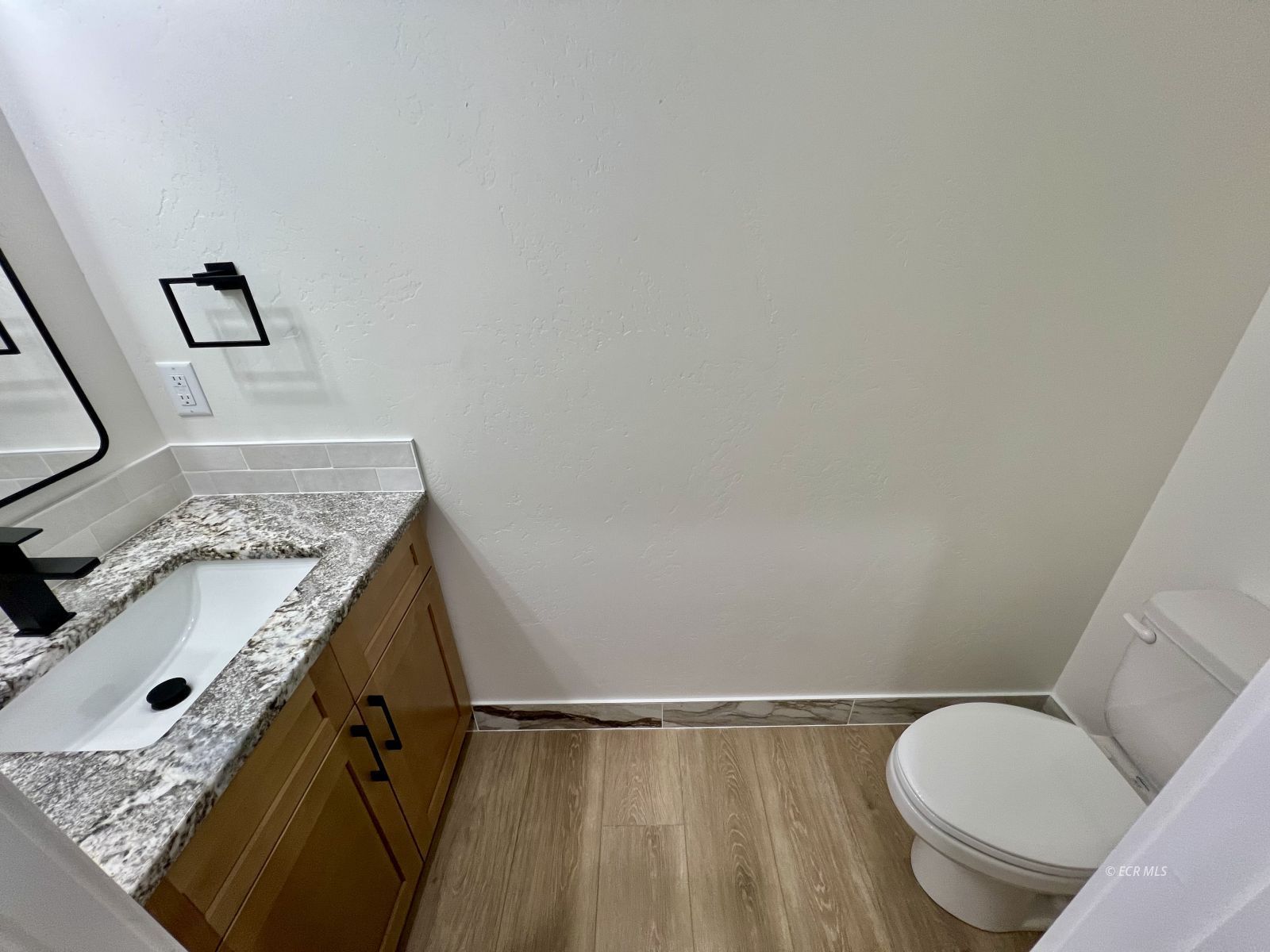 4451 York Boulevard Property Photo 26