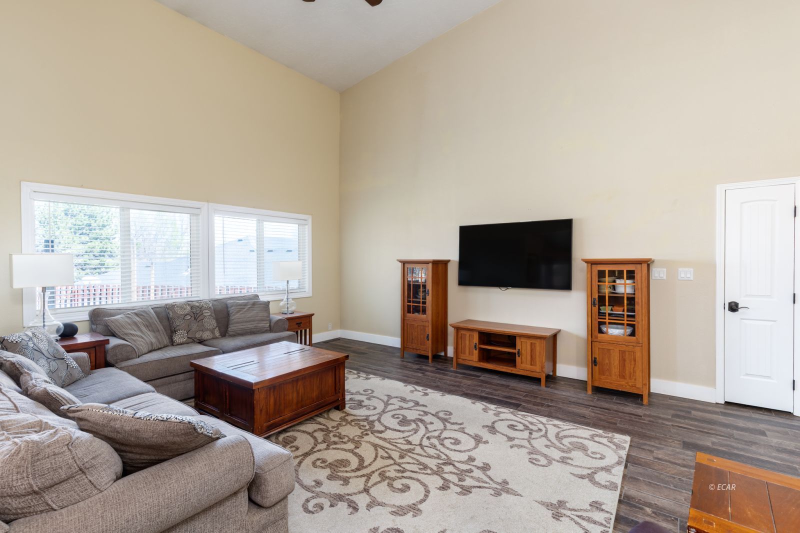 2086 Russell Drive Property Photo 18