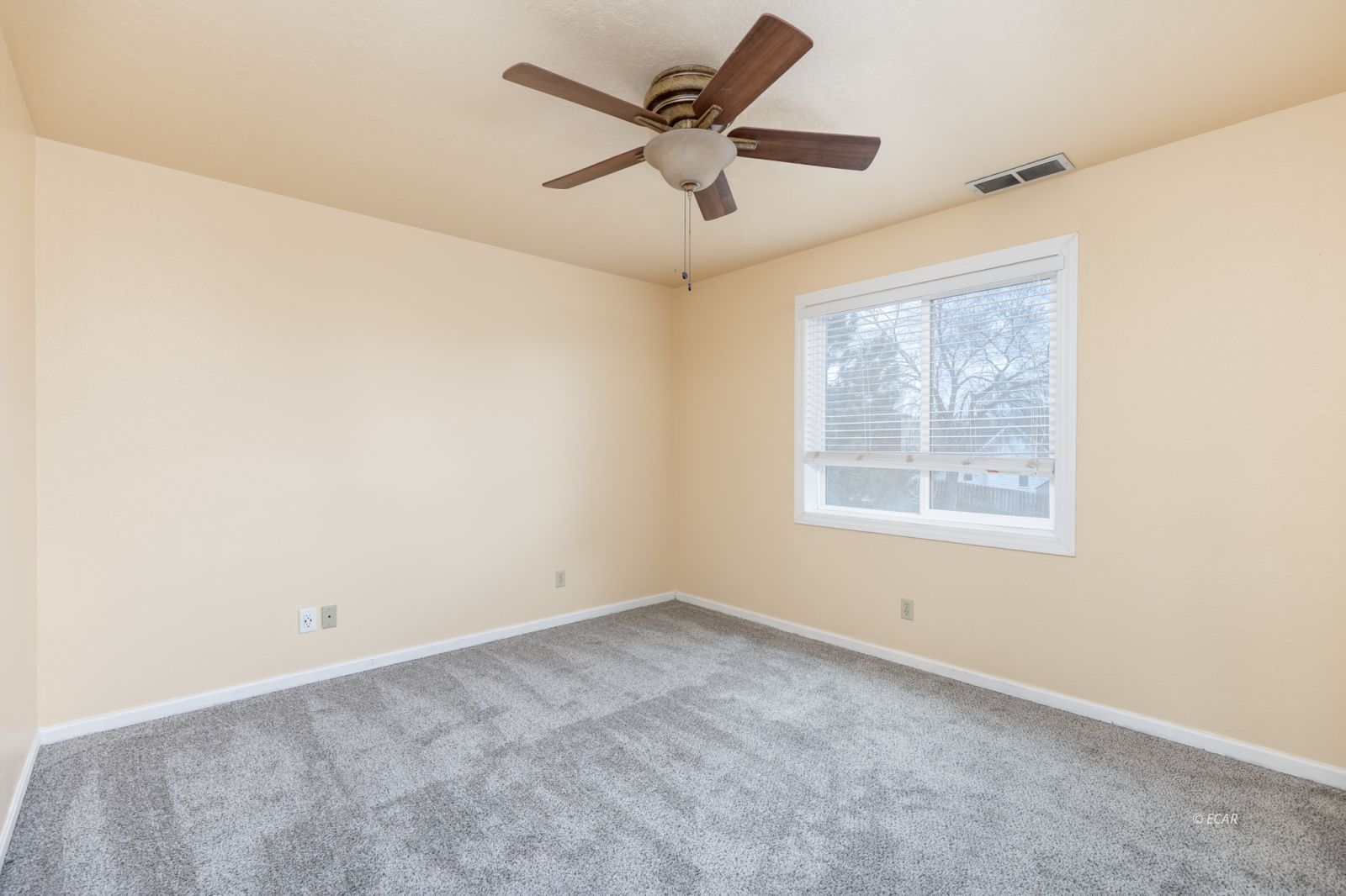 2086 Russell Drive Property Photo 30