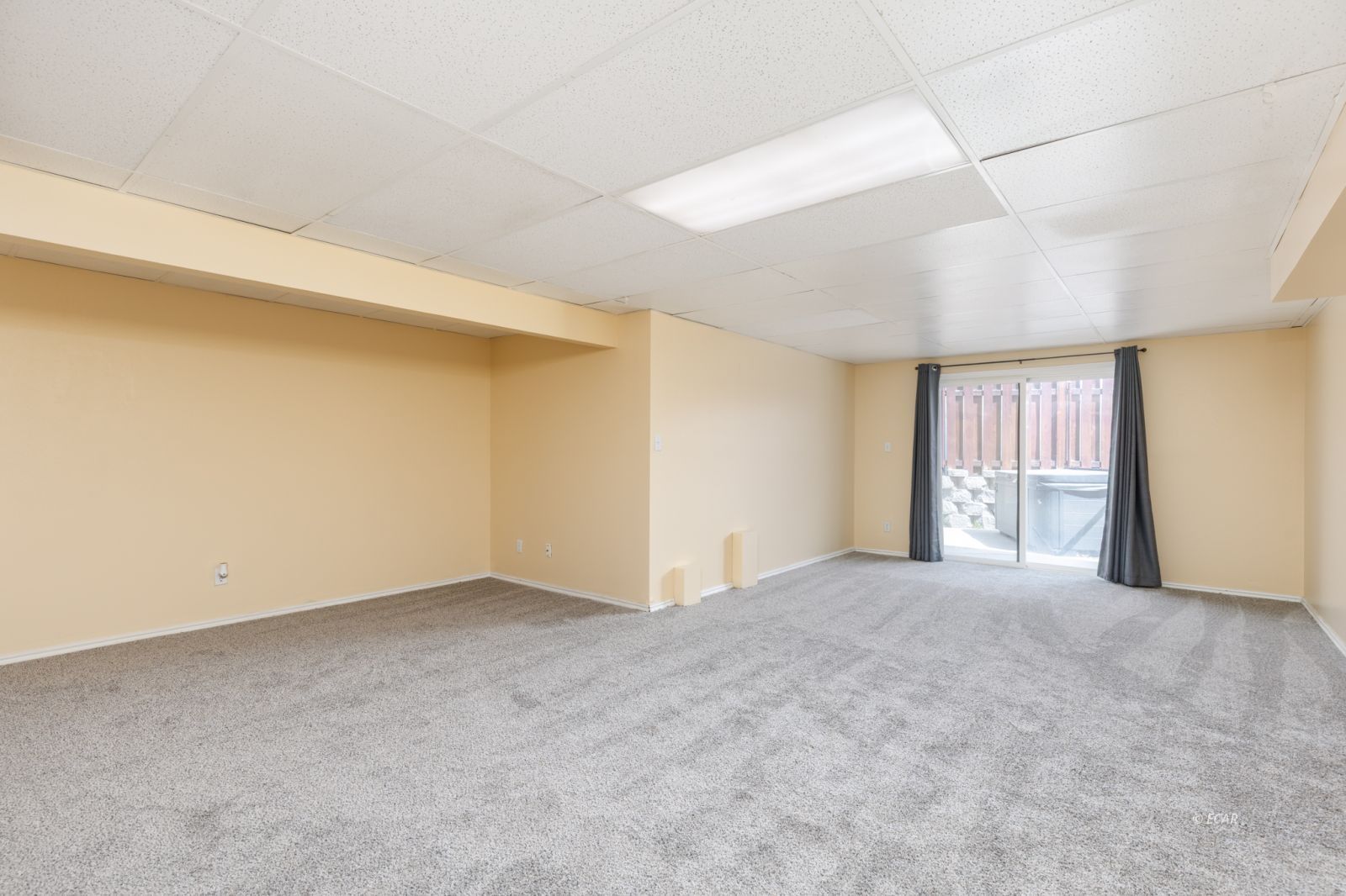 2086 Russell Drive Property Photo 32