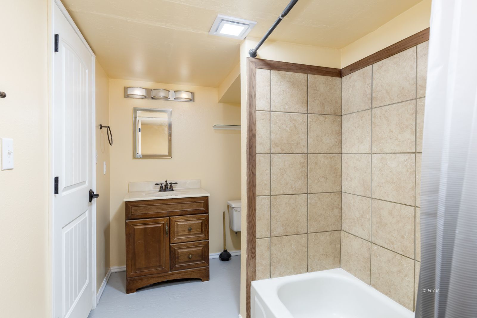 2086 Russell Drive Property Photo 40