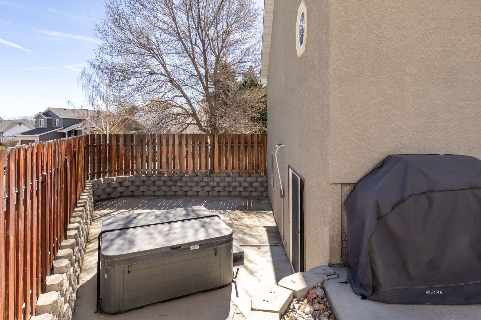 2086 Russell Drive Property Photo 46