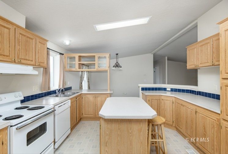 530 S Shoshone Avenue Property Photo 4