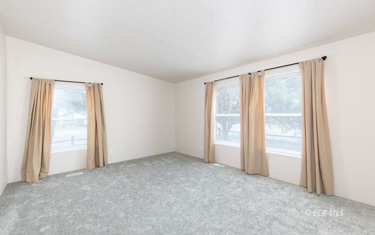 530 S Shoshone Avenue Property Photo 6
