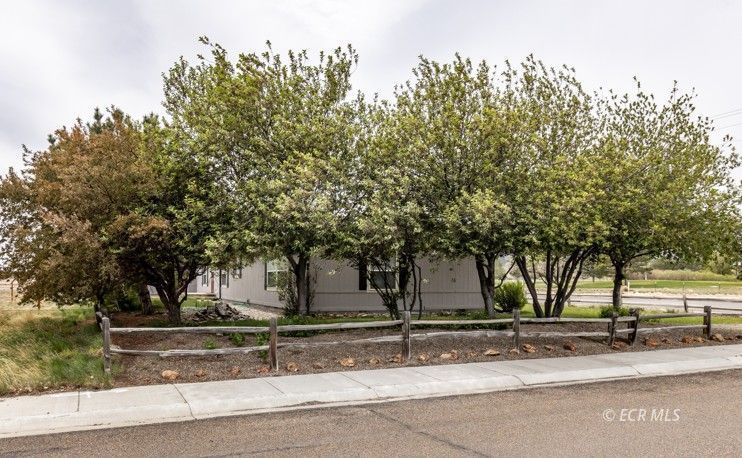 530 S Shoshone Avenue Property Photo 11