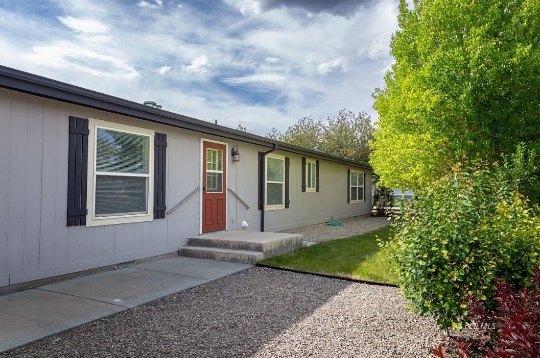 530 S Shoshone Avenue Property Photo 12
