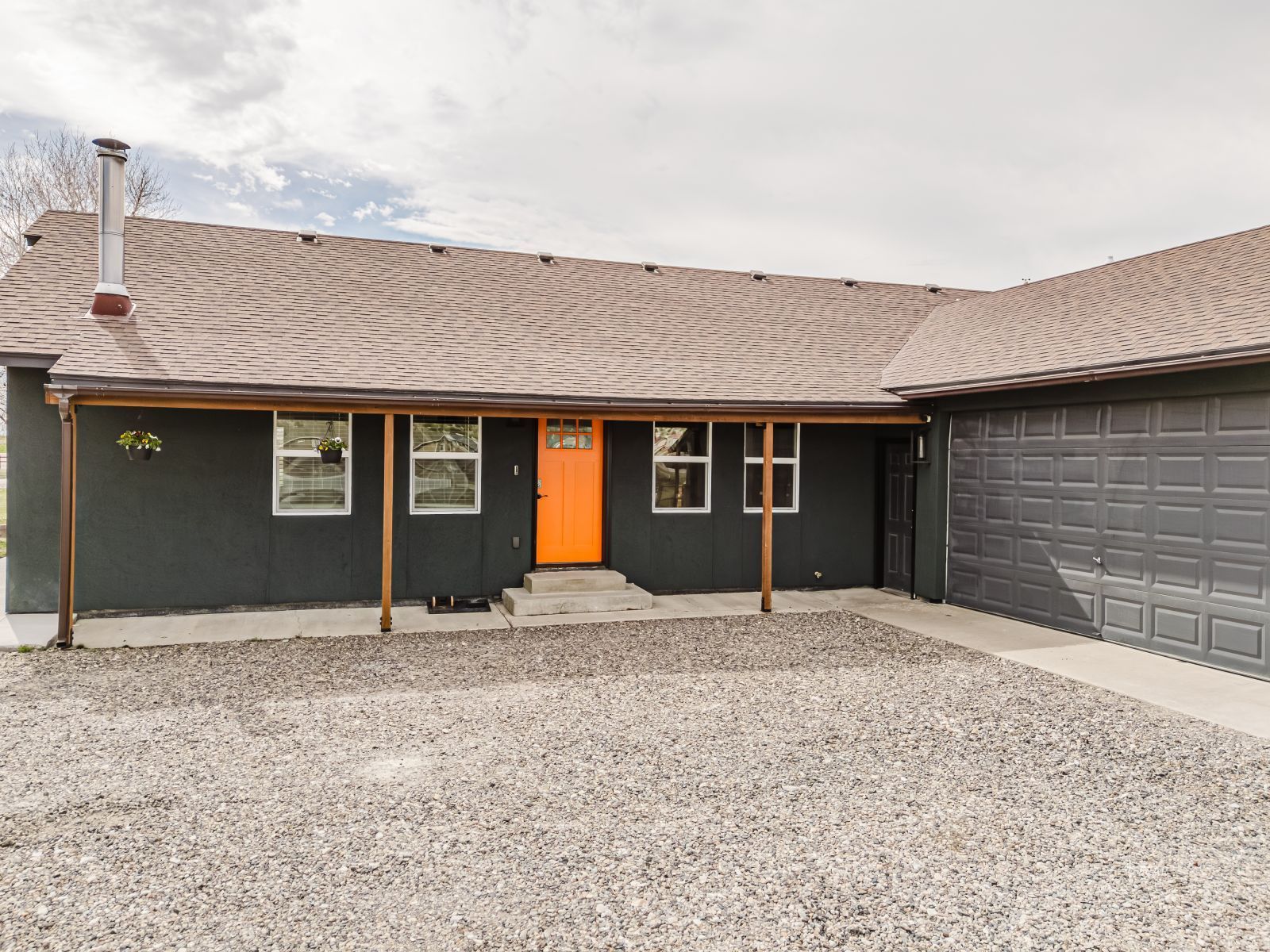 163 Spring Creek Court Property Photo 4