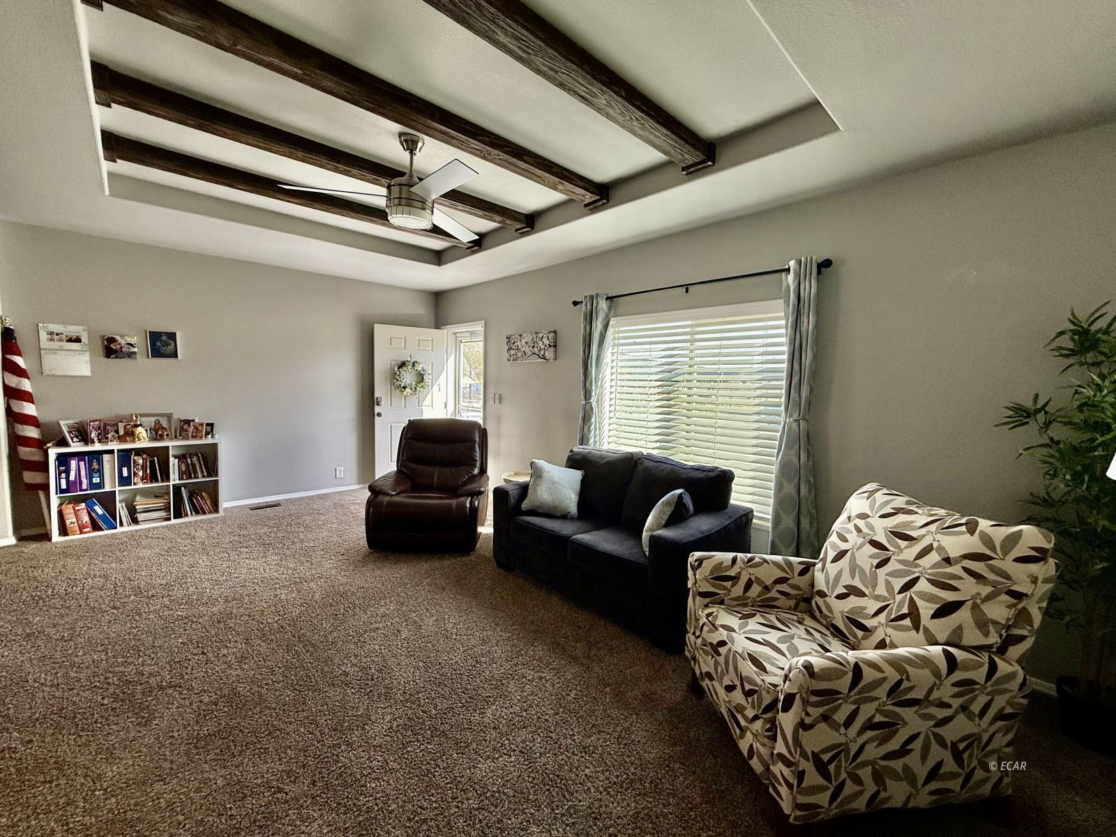 713 Hogan Street Property Photo 4