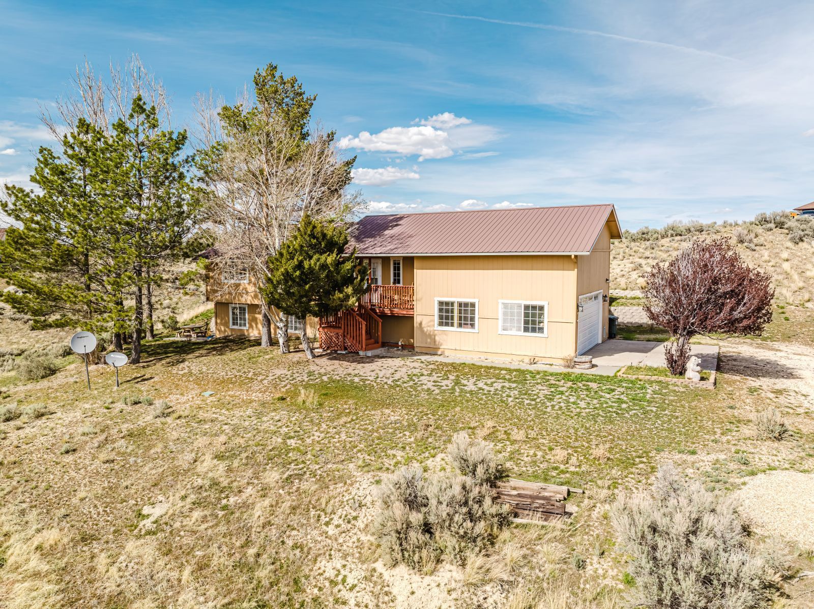 751 Thistle Drive Property Photo 4