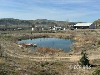 1417 Huntley Street Property Photo 2