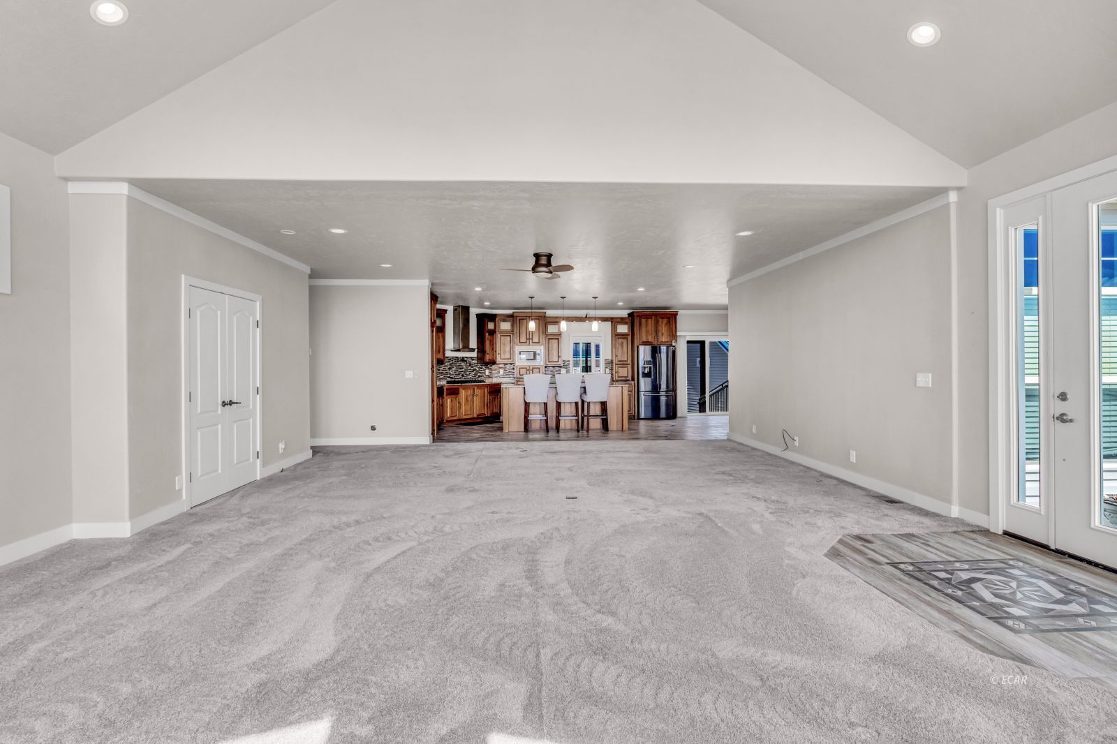 385 Westby Drive Property Photo 6