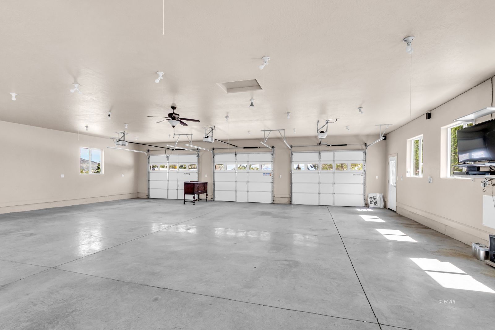 385 Westby Drive Property Photo 40