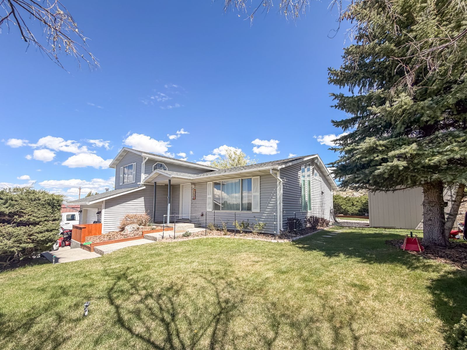 131 Vandal Way Property Photo 3