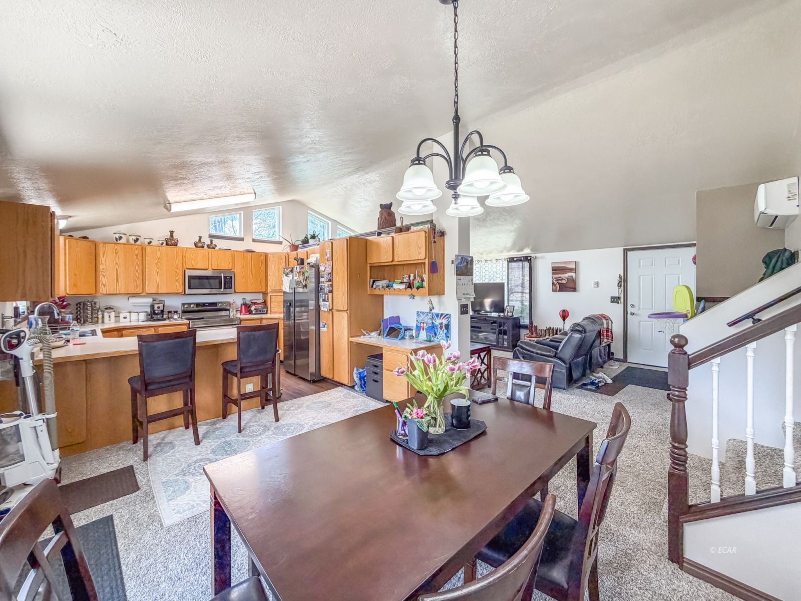 131 Vandal Way Property Photo 6