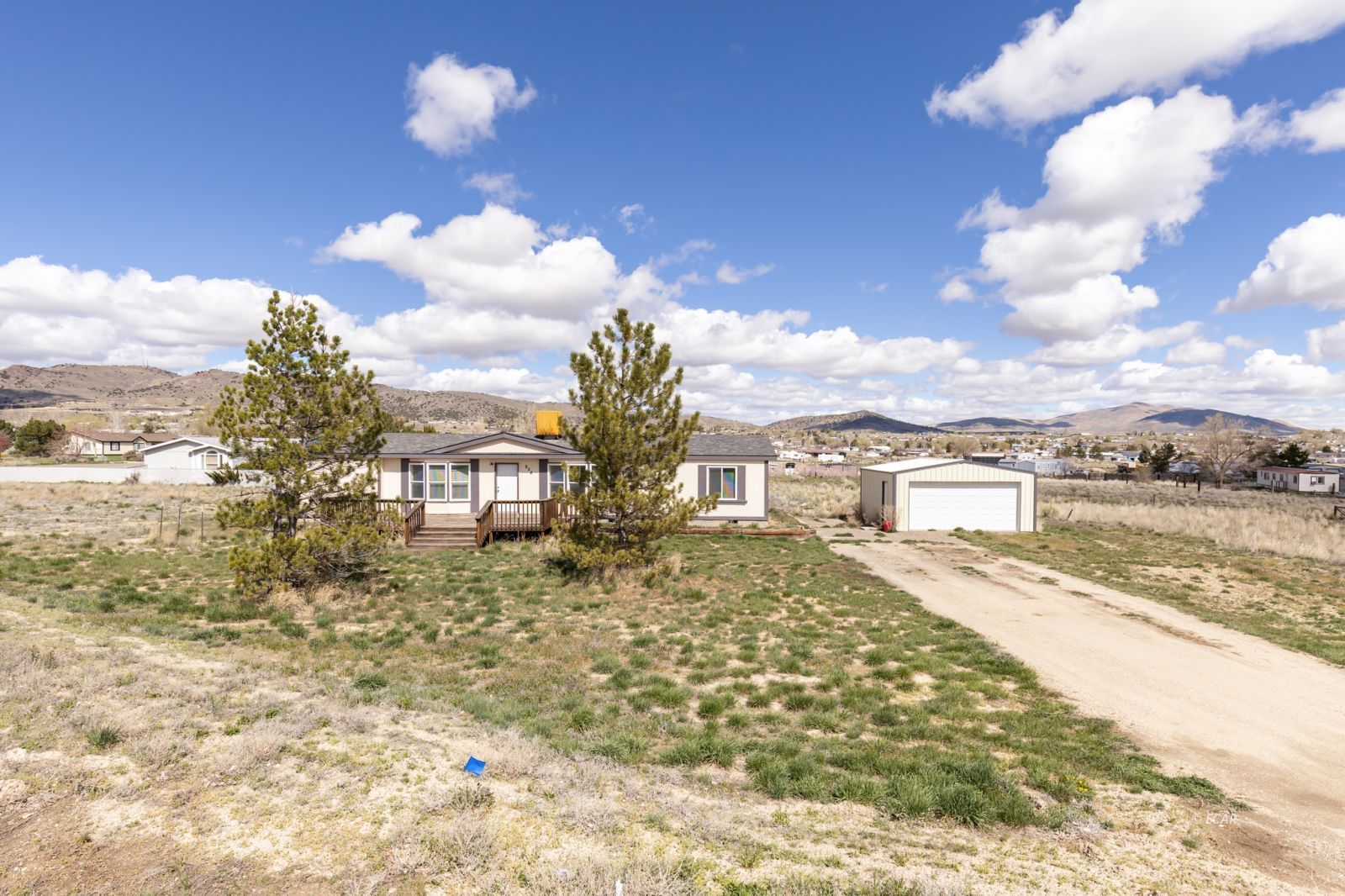924 Spring Valley Parkway Property Photo 1
