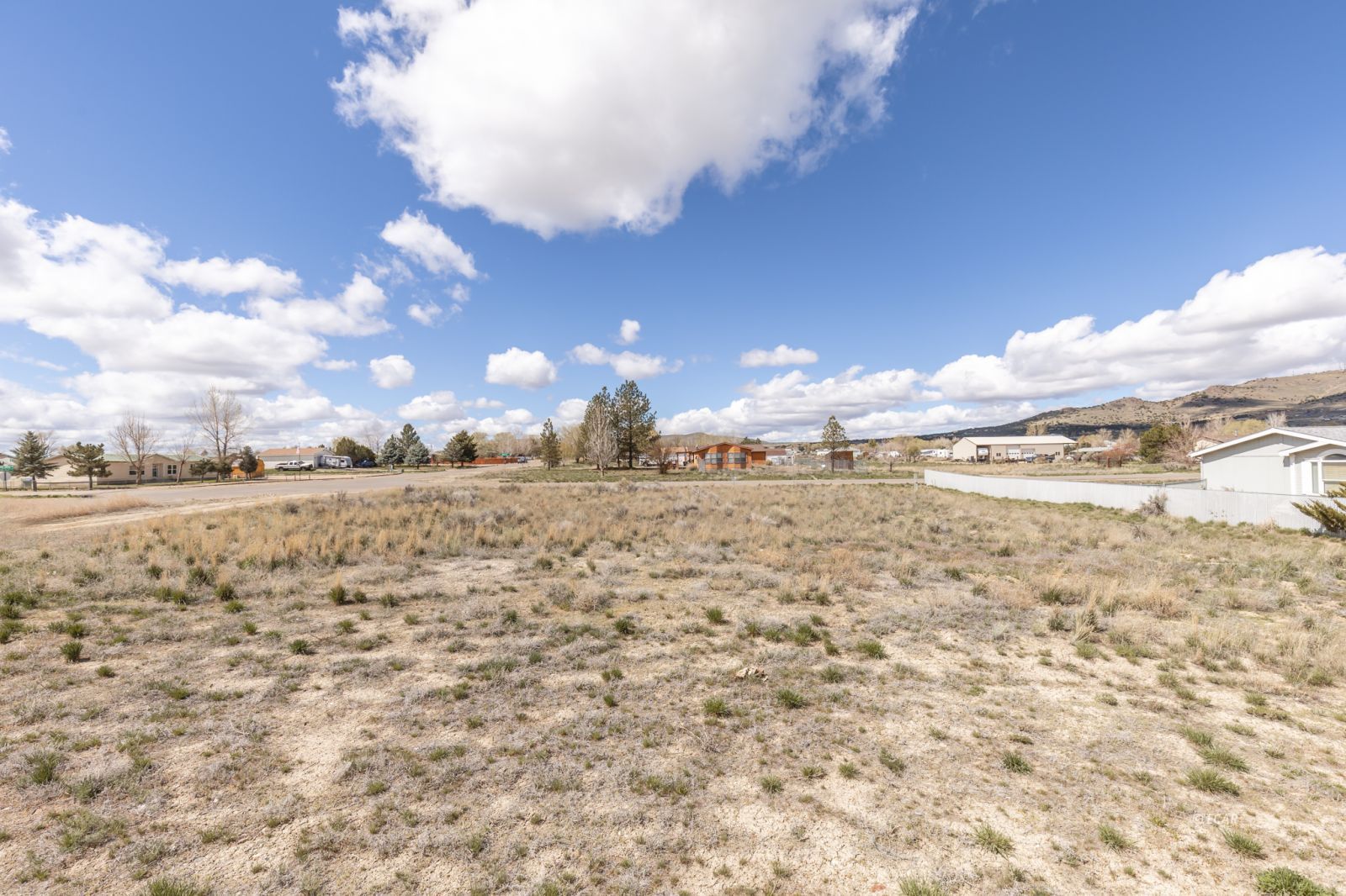 924 Spring Valley Parkway Property Photo 10