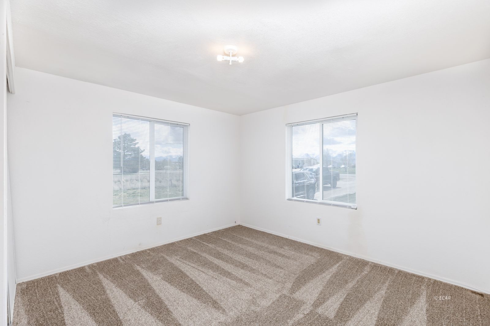 924 Spring Valley Parkway Property Photo 26