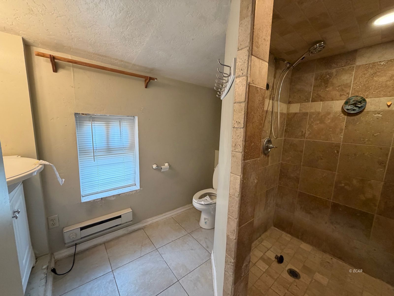 613 Monroe Street Property Photo 6