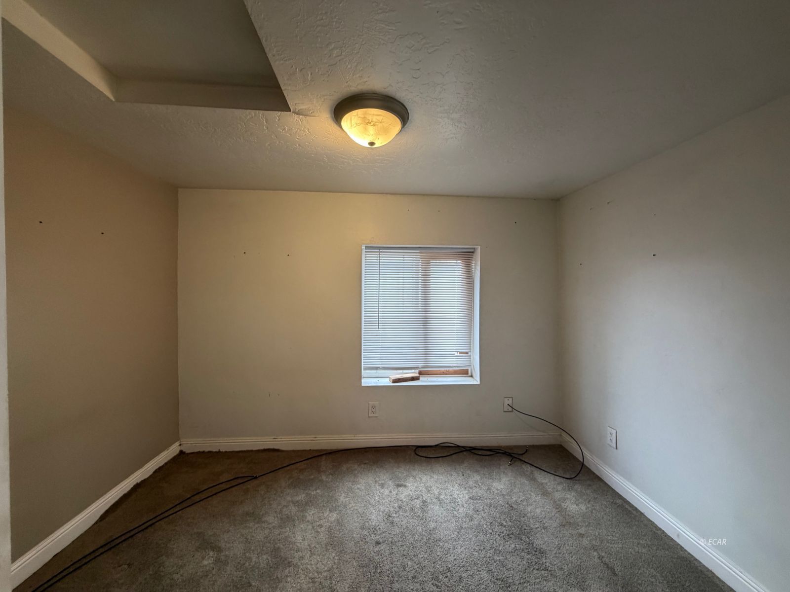 613 Monroe Street Property Photo 7