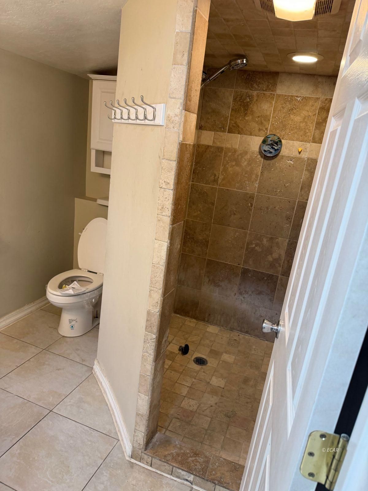 613 Monroe Street Property Photo 9