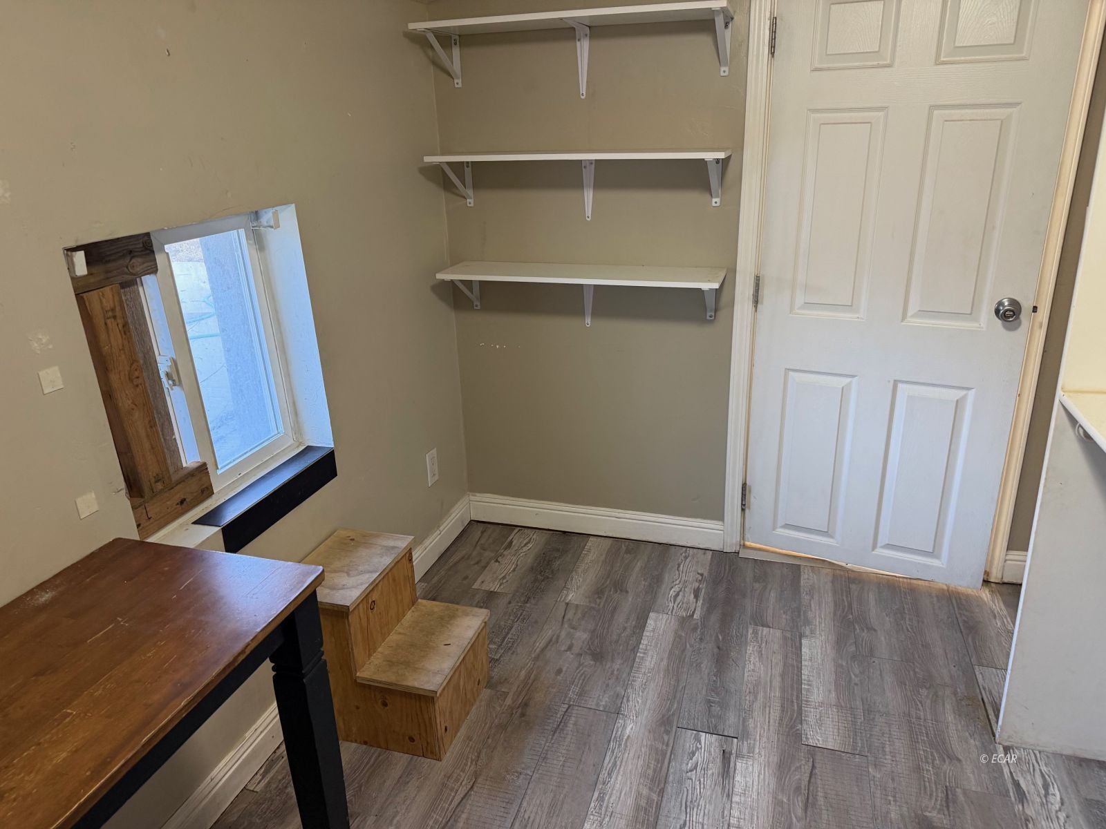 613 Monroe Street Property Photo 10