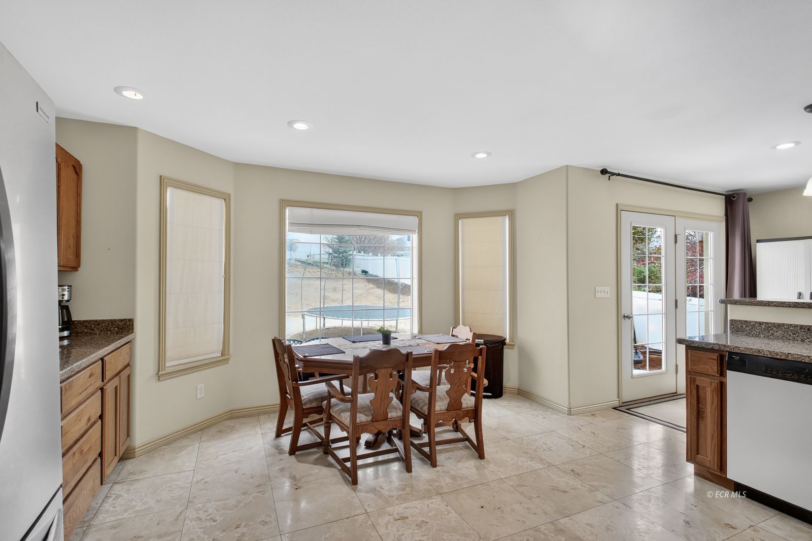3186 Crooked Court Property Photo 8