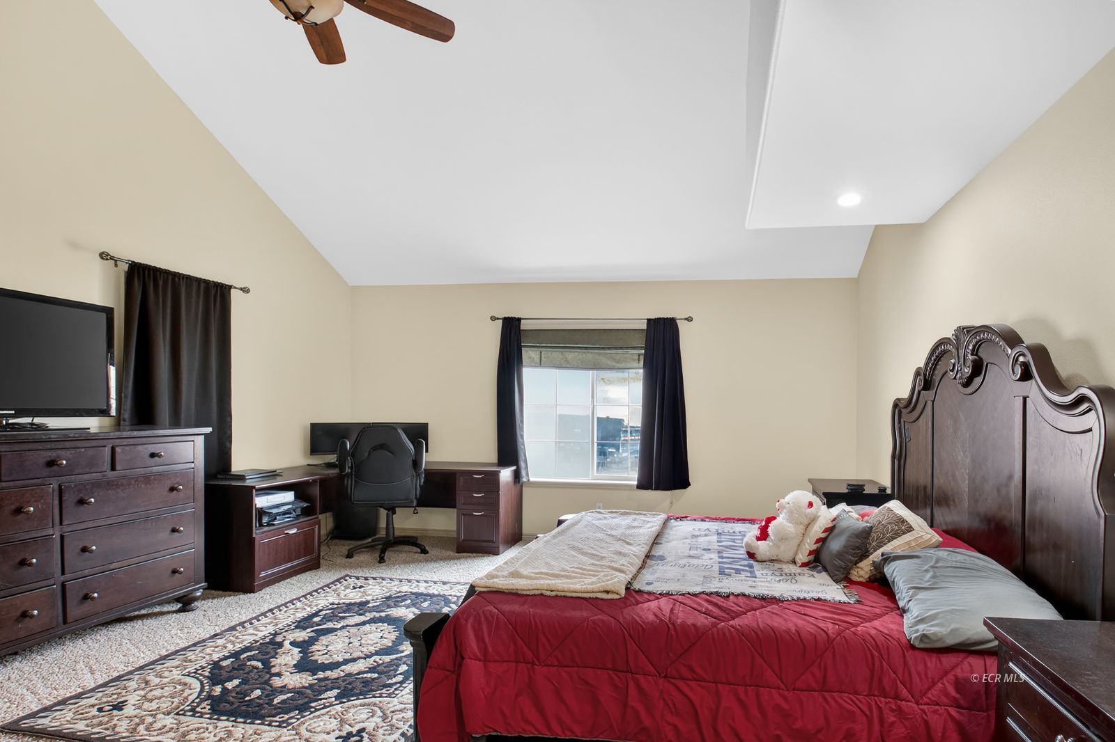 3186 Crooked Court Property Photo 13