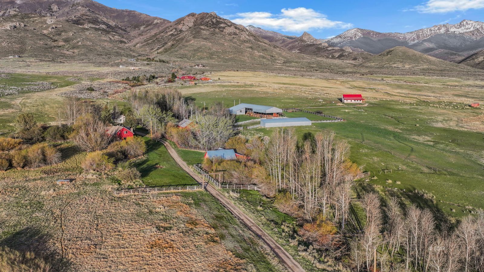 7052 Smith Creek Road Property Photo 1