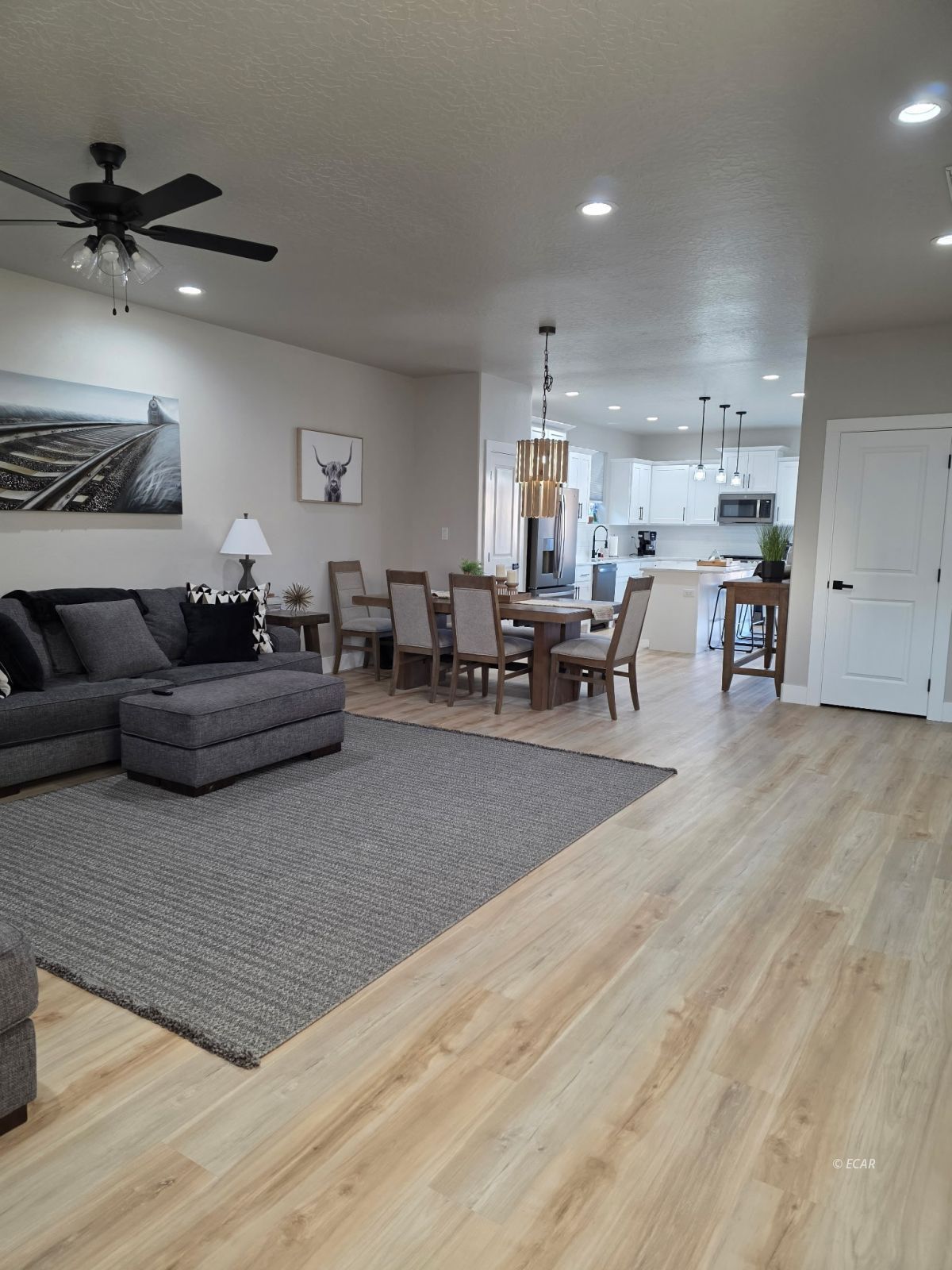 2626 Platinum Drive Property Photo 5