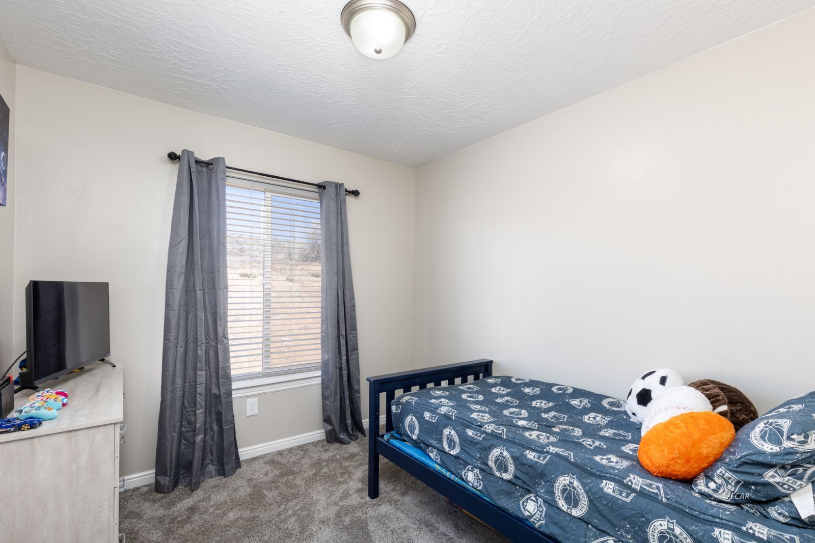 624 Elm Street Property Photo 16