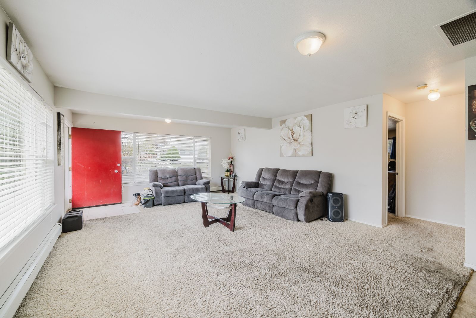 189 W Ash Street Property Photo 2