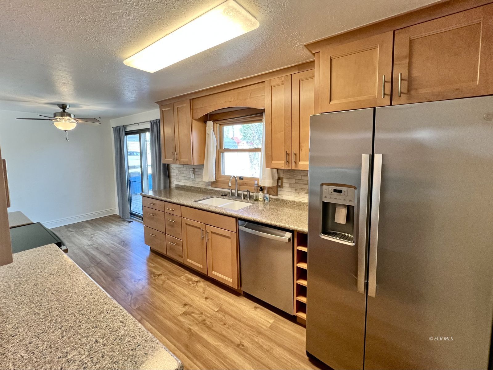 451 Walnut Street Property Photo 2